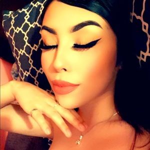 Meet your Posher, Araceli